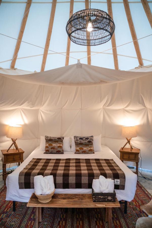 Dreamcatcher Tipi Hotel Gardiner Ngoại thất bức ảnh