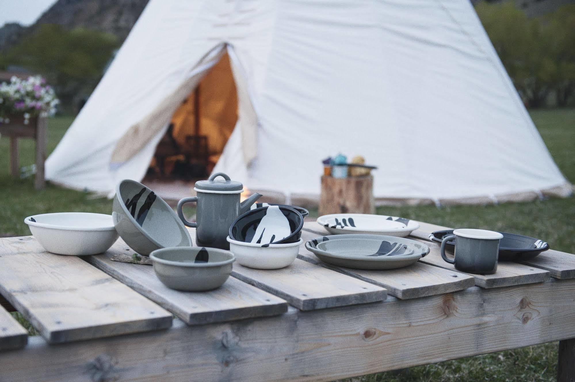 Dreamcatcher Tipi Hotel Gardiner Ngoại thất bức ảnh